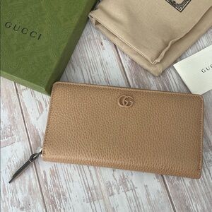 $1,450 New Authentic GUCCI Long Wallet Rose Beige Nude Cream